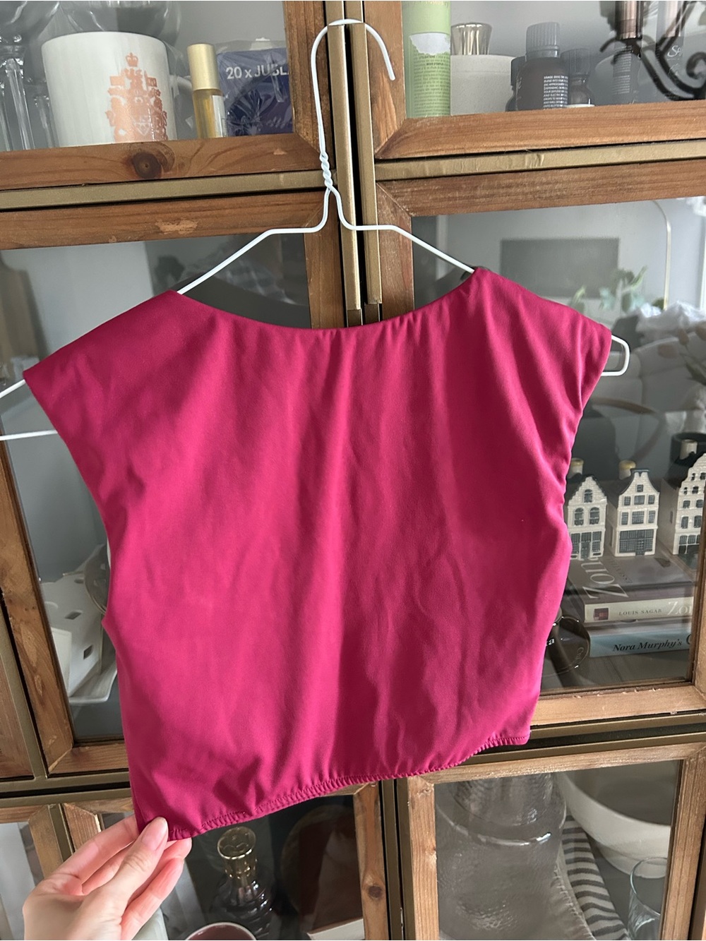 Women’s Raspberry Fuchsia Workout Crop Top - Picture 5 of 12